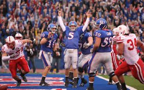 Nostalgic Jayhawks (@nostalgic_ku) on Twitter photo Todd Reesing (2006–09)
11,194 passing yards (school record)
90 passing TDs (school record)
2008 Orange Bowl Champion
(📸: LJWorld) Todd Reesing (2006–09)
11,194 passing yards (school record)
90 passing TDs (school record)
2008 Orange Bowl Champion
(📸: LJWorld)