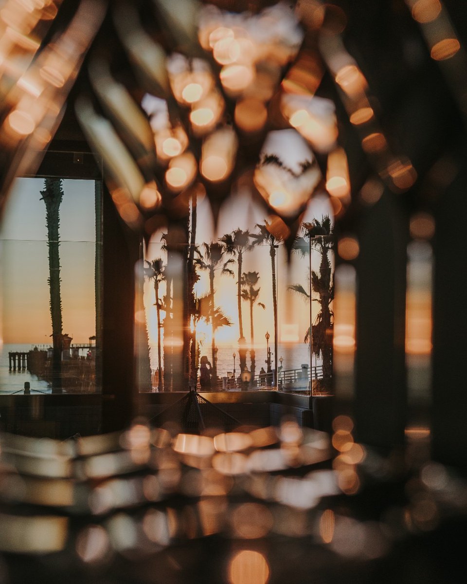 Through the looking glass at @valleoceanside