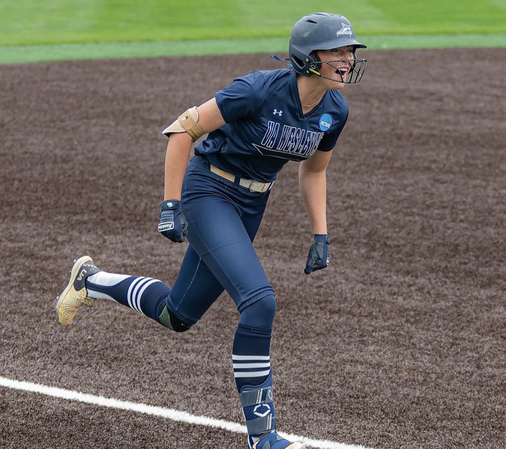 The best freshman D3 softball player in 2025 was Morgan Tucker of Virginia Wesleyan 

🐟56 games 
🐟.468 BA
🐟1.213 OPS
🐟74 hits
🐟76 RBI
🐟.990 FLD %

Morgan had a 20 GAME HIT STREAK AND 31 GAME ON BASE STREAK🔥 

She is back at VWU for year 2, hungry for a national title🏆