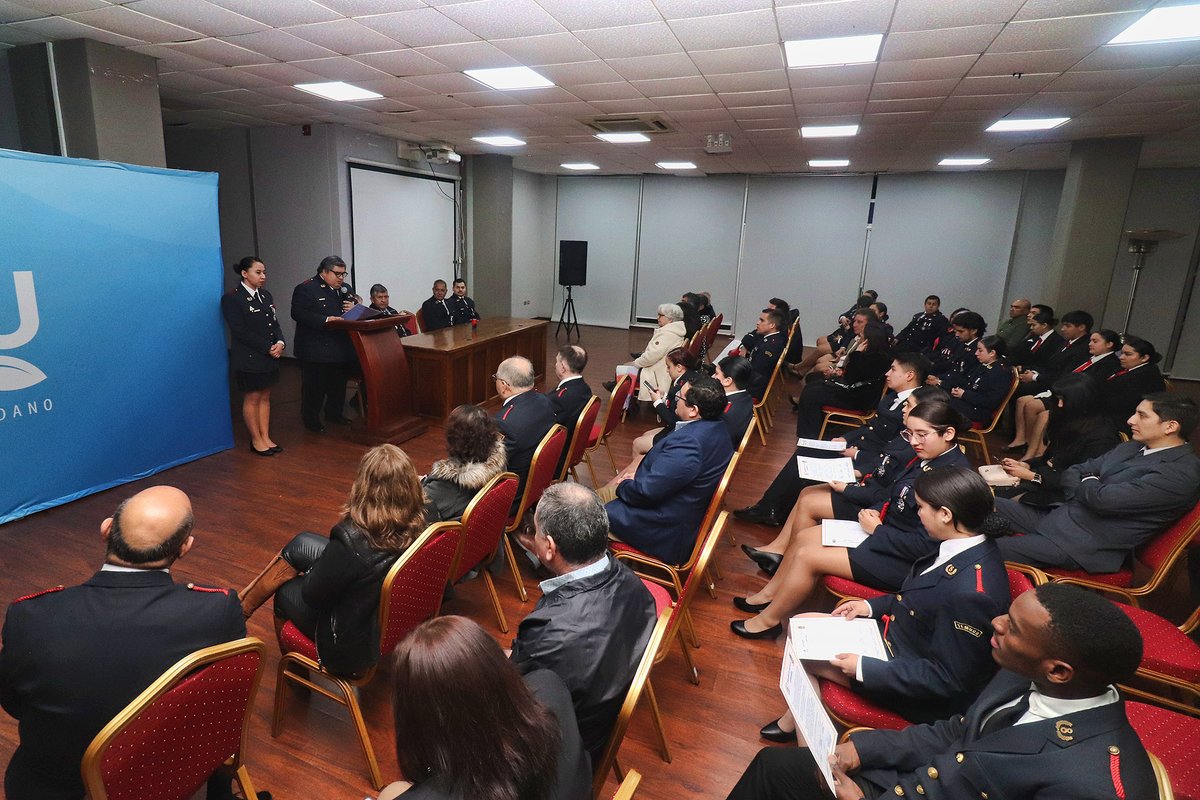 La Octava Compañía de Bomberos de Temuco da la bienvenida a nuevos voluntarios en emotiva ceremonia  bomberostemuco.cl/la-octava-comp…