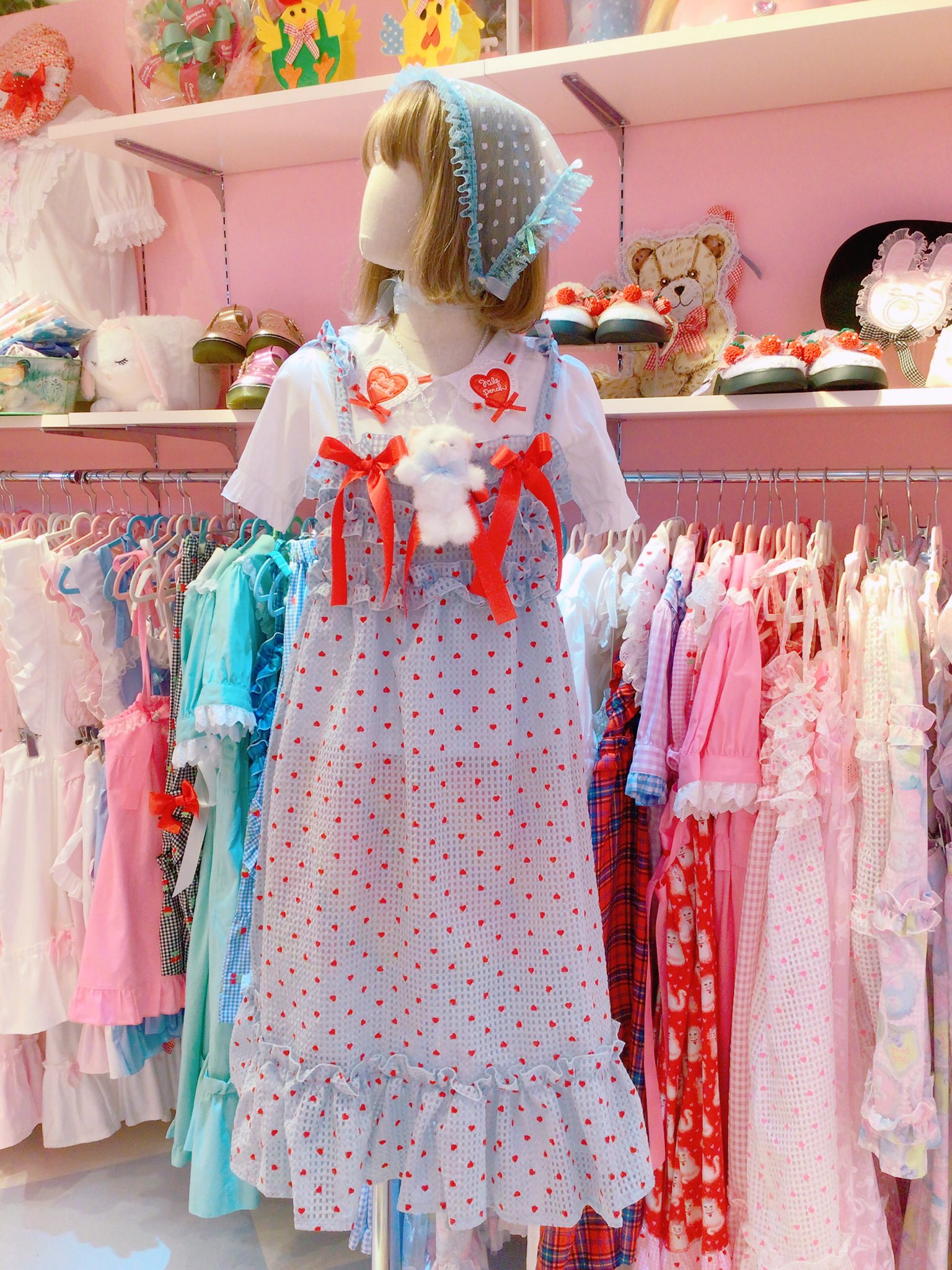 セブンフェアリー♡Margaux Vintage ブラックフリルジャンパー新品 セブンフェアリー♡Margaux Vintage ブラックフリルジャンパー