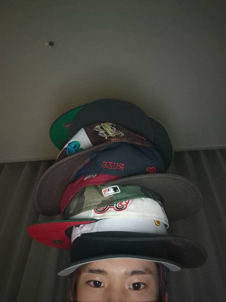 라이즈때 이렇게 입고 갈려고 어때 얘들아 소희가 웃을거 같지