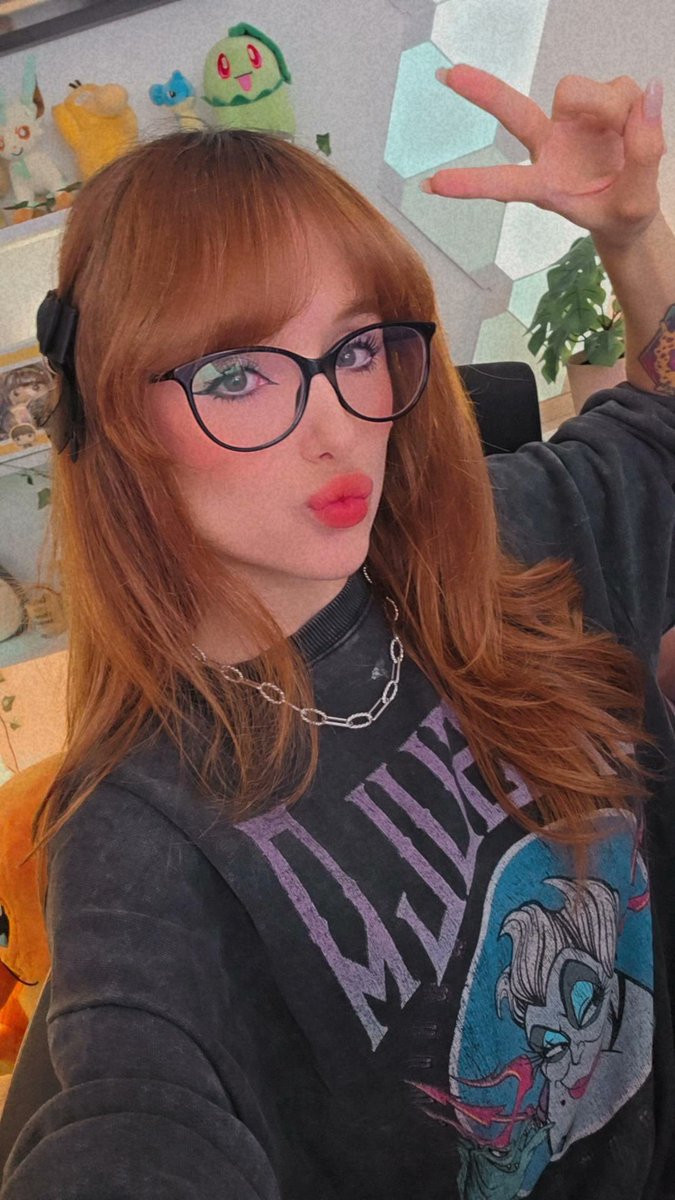 Ya en vivo 🫶🏻 chisme+DBD con las chicas 👺🤙🏻
 twitch.tv/pattymeza?sr=a