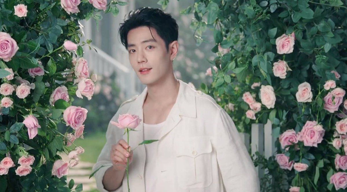 wxyzybxz's tweet photo. 250819 Ralph Lauren Fragrances x Xiao Zhan screencaps🌹 https://t.co/4dLXeIaDV2