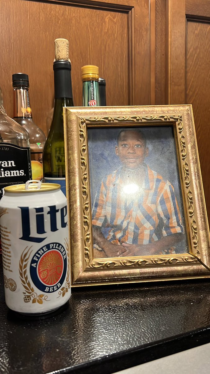 PhilMaCok235's tweet photo. For you Lamar #fuckaids https://t.co/XV69P5RGnz