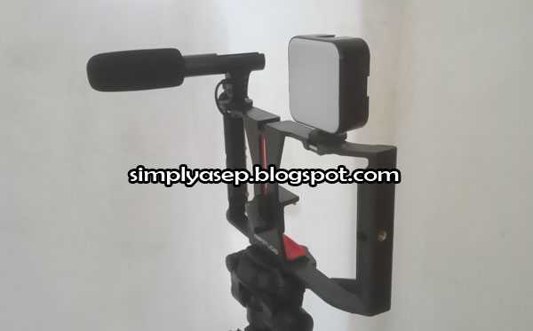 🎤 Nervous about speaking in front of a crowd?
Boost your confidence with these practical tips! 💪

Read my latest post 👉 simplyasep.blogspot.com/2025/08/essent…

#PublicSpeaking #Confidence #PersonalGrowth