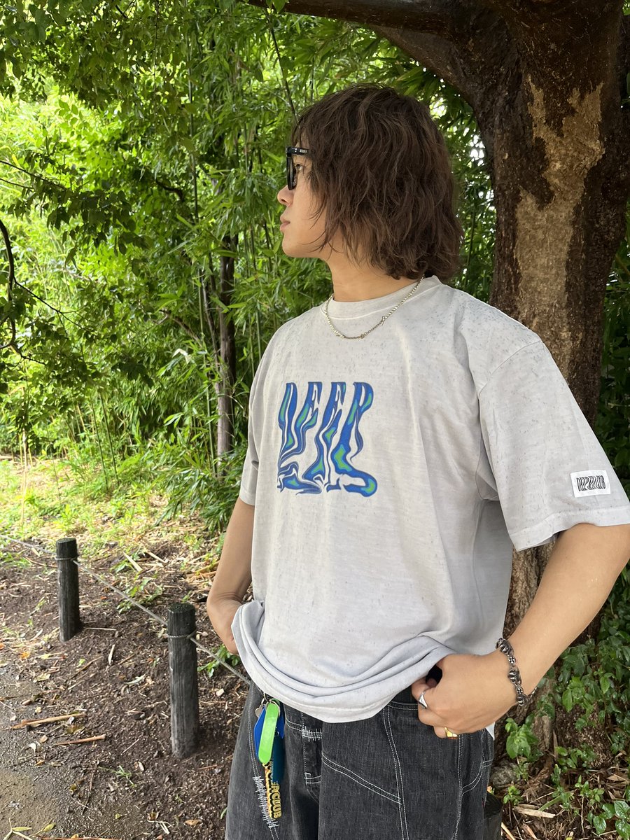 yikyuusay's tweet photo. グラスカップ一瞬でなくなってしまいました、すみません…！
追加分今日発注したのでしばしお待ちください！

そしてナップサック、TシャツのライトグレーのXLが残りわずかです！
こちら再販の予定はないのでぜひチェックお願いします🙇

販売ページ
https://t.co/1yLMIvaXrV

#deepseaclub https://t.co/OWviXW35QG