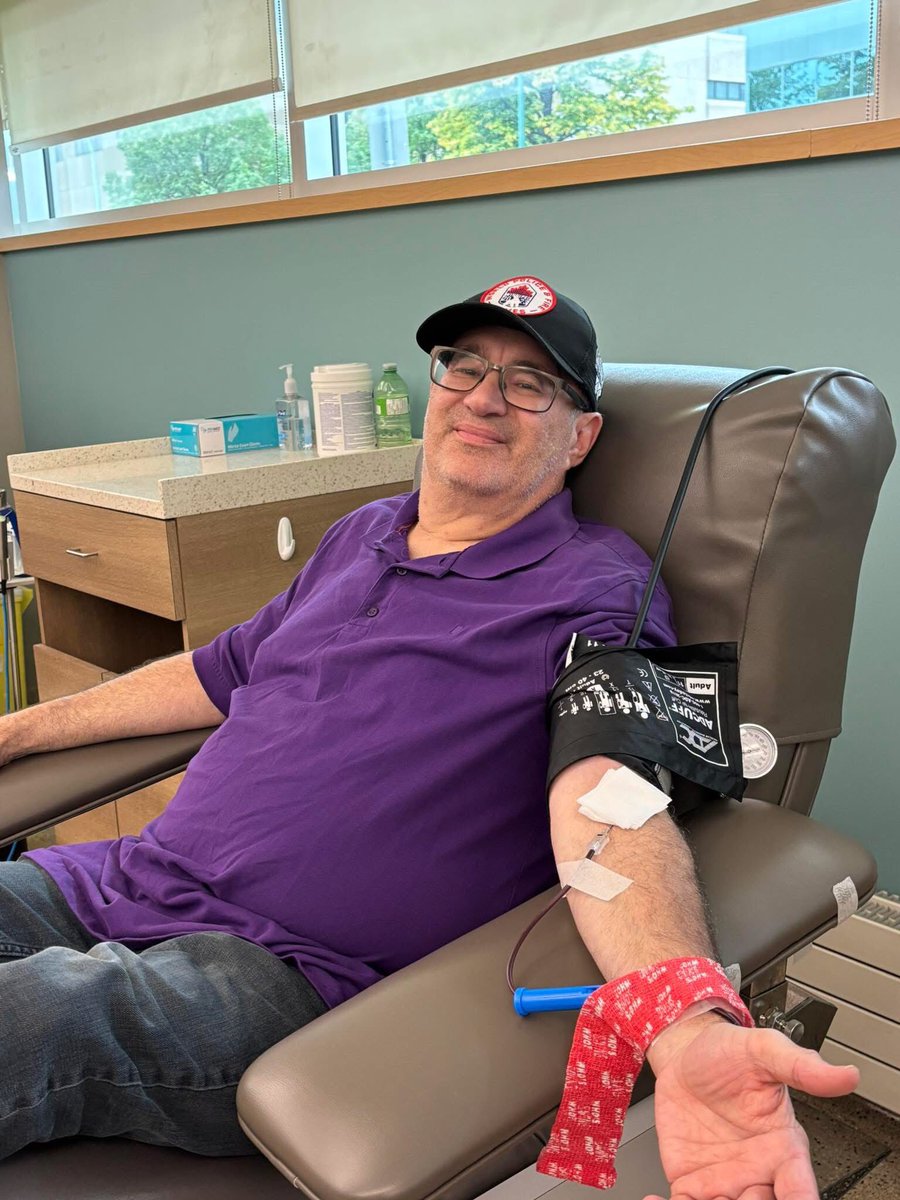ProudGrampa16's tweet photo. 58th blood donation @CanadasLifeline #itsinyoutogive #everydonationsavesupto3lives https://t.co/1brvvKaIa0