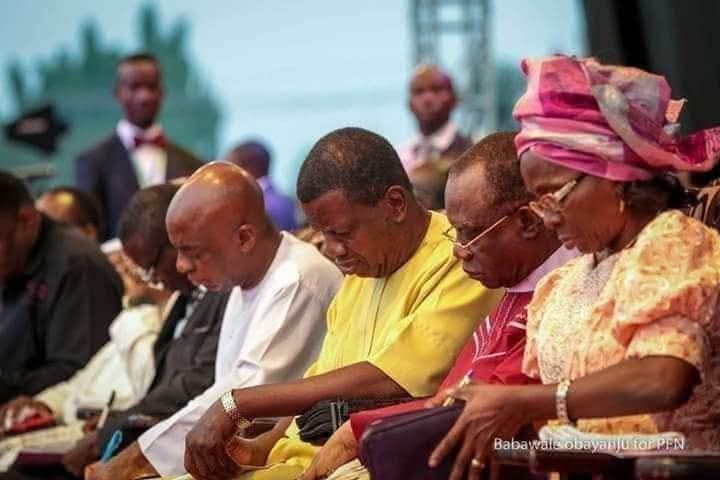 saintscommlagos's tweet photo. Something in this picture was normal but now fading off.
I grew up learning to take notes in EVERY teaching.
It never becomes obsolete with time or growth in clout.
#chrissegunonayinka
#saintscommunitychurch https://t.co/zXmryf0B4C