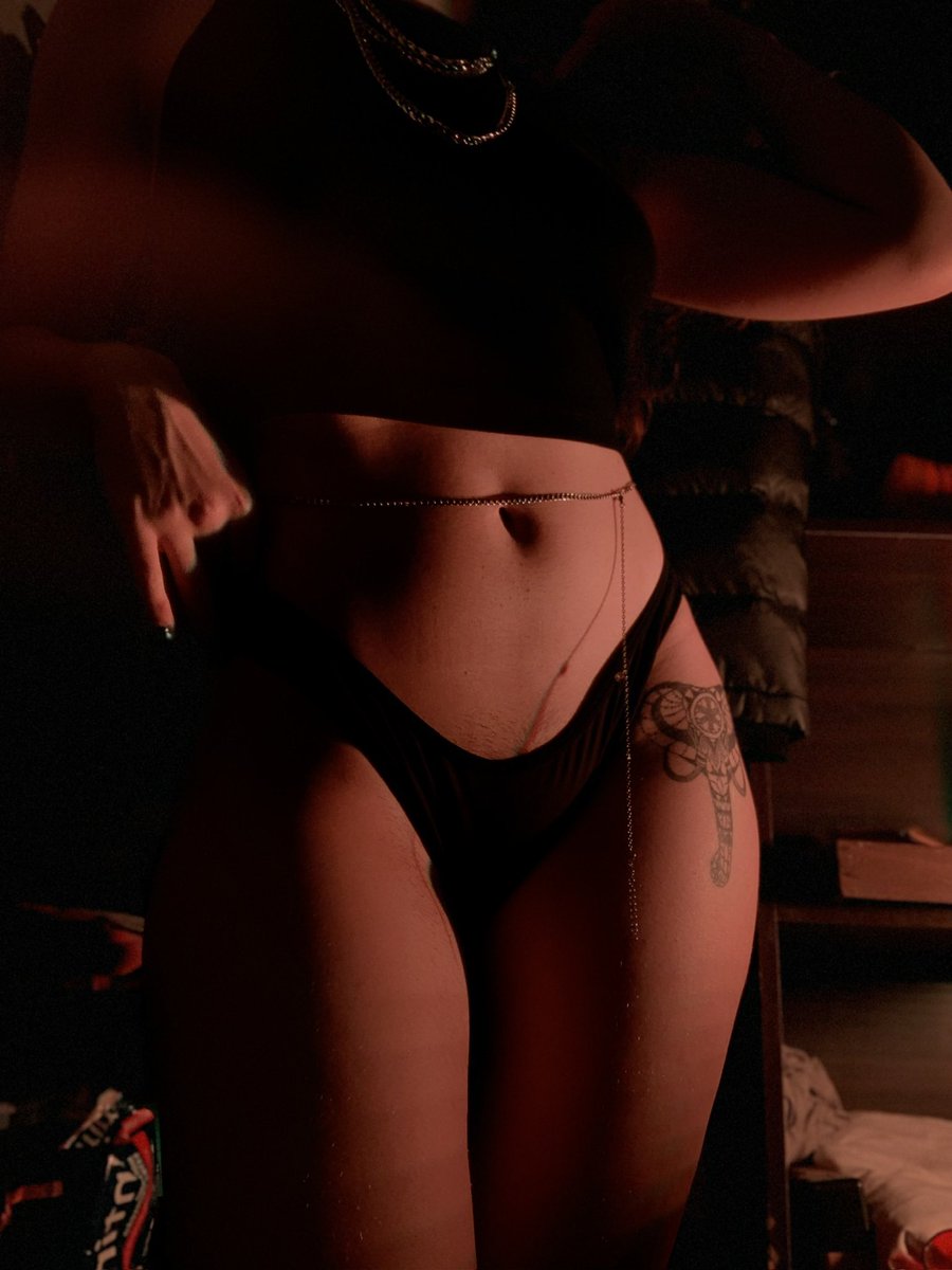 _muitovagabunda's tweet image. sexy e um pouco vulgar