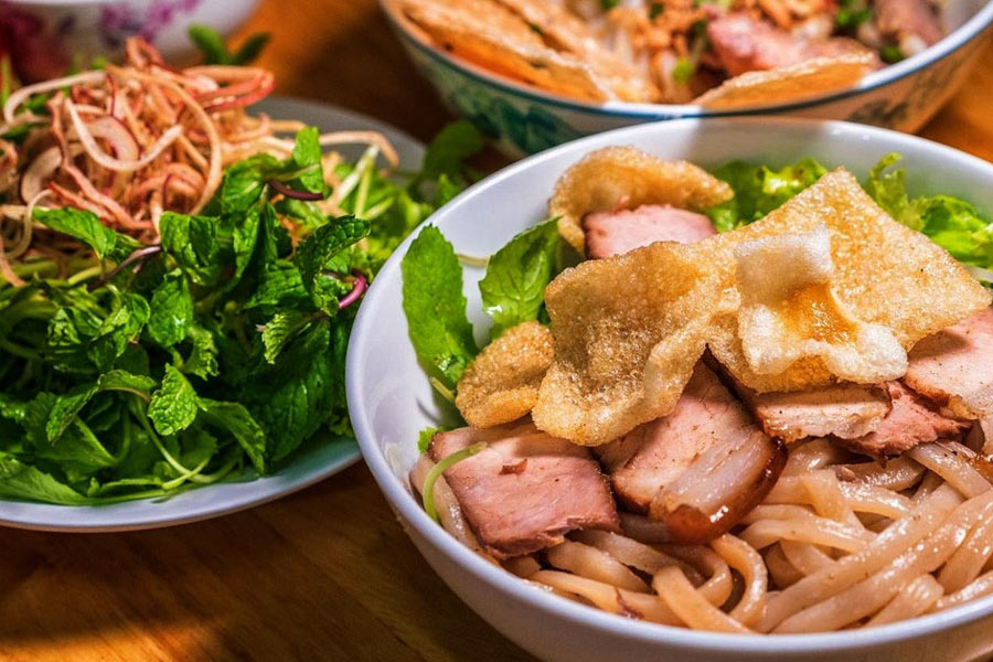 AsiaKingTravel's tweet image. Découvrez les #plats à #DaNang-#HoiAn : un #voyage unique à travers les saveurs authentiques du centre du #Vietnam, des #spécialités traditionnelles aux délices locaux
----------------
👉asiakingtravel.fr/blog/plats-de-…