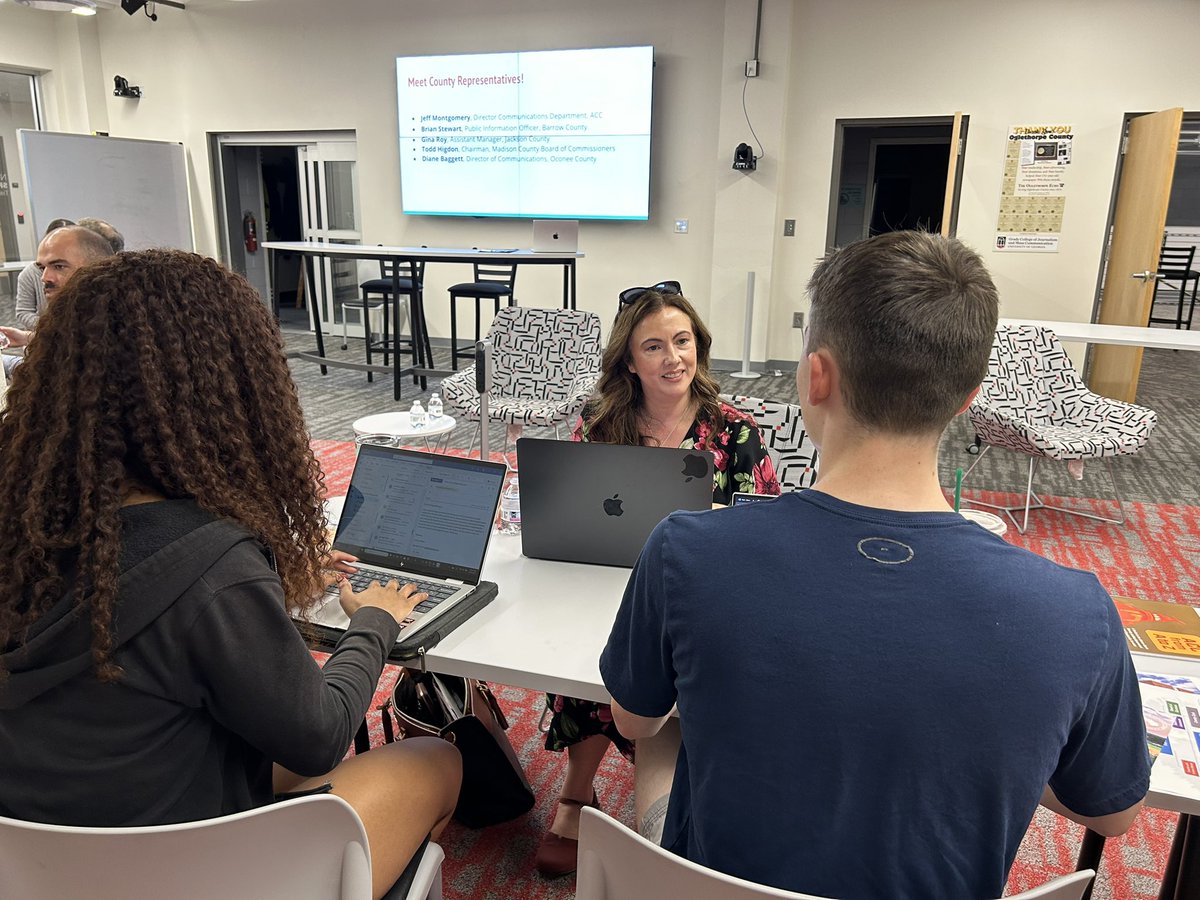 RALITSACNN's tweet photo. @GradyNewsource students are preparing for their first journalism assignments. Today they learned about their #LocalNews beats by meeting county officials. Thanks to @accgov, Barrow, Jackson, Oconee, and Madison County for your insights! https://t.co/TySlpu6A1F