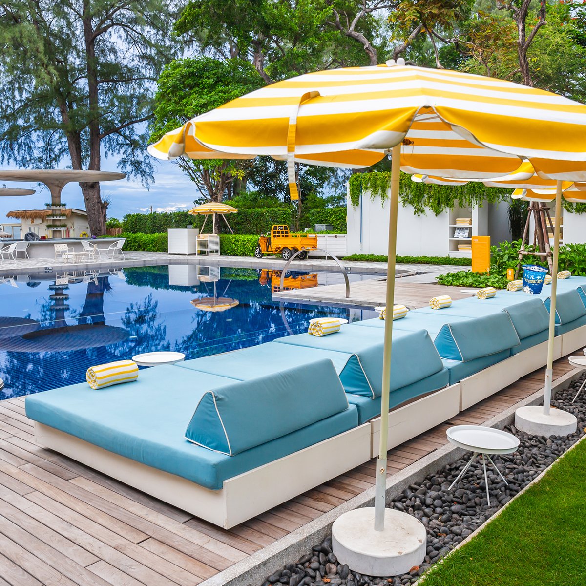 みなさん、気づきましたか？👀​
この写真の中に…実は #パルテノ が隠れています⛱️​​

見つけた方は、リプライで教えてください！