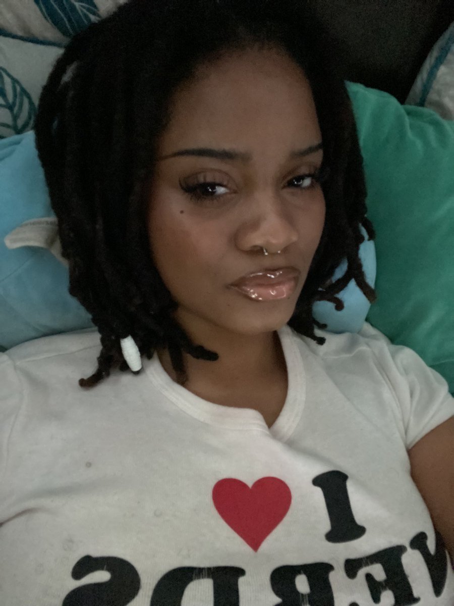 Mai (@maiyonnah) on Twitter photo 