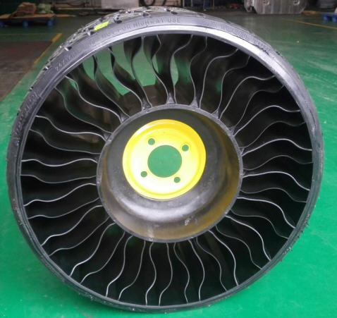 AvaXiao2001's tweet photo. Big tyre mold https://t.co/reed5GRYVy