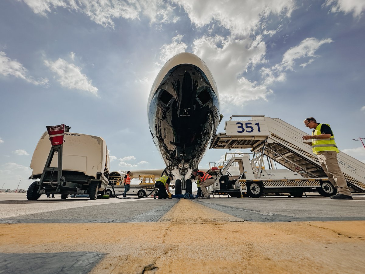 SamaritansPurse's tweet image. ✈️ On Friday, Samaritan’s Purse deployed our DC-8 and 757 cargo planes once again to the Middle East—airlifting over 88,000 pounds of life-saving food for suffering families in Gaza.

These sixth and seventh relief flights were a success, and the urgently needed supplies are now…