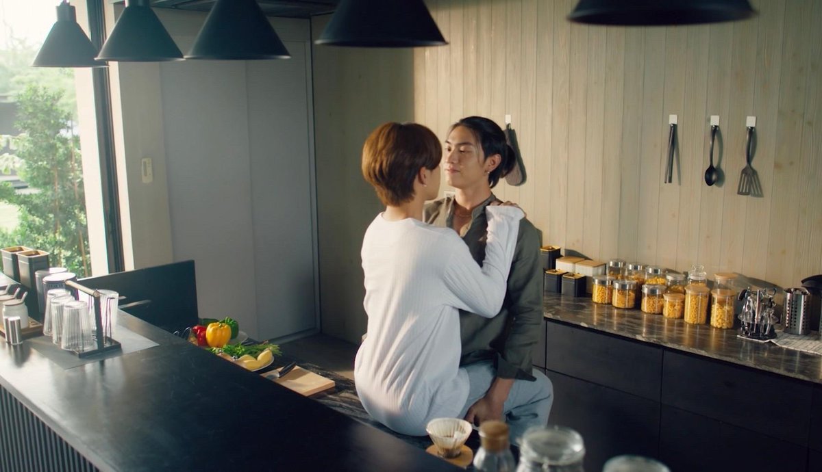 iluvchaieul00's tweet photo. Happy 3 years with PhayuRain🌪️🌧️ the most beautiful love history ♥️

Time to rewatch the eps 1-7 ❤️‍🩹🥹
https://t.co/qFeCdHrNYy

#PhayuRain #LoveStorm #BossNoeul https://t.co/LIpdc1v1Ri