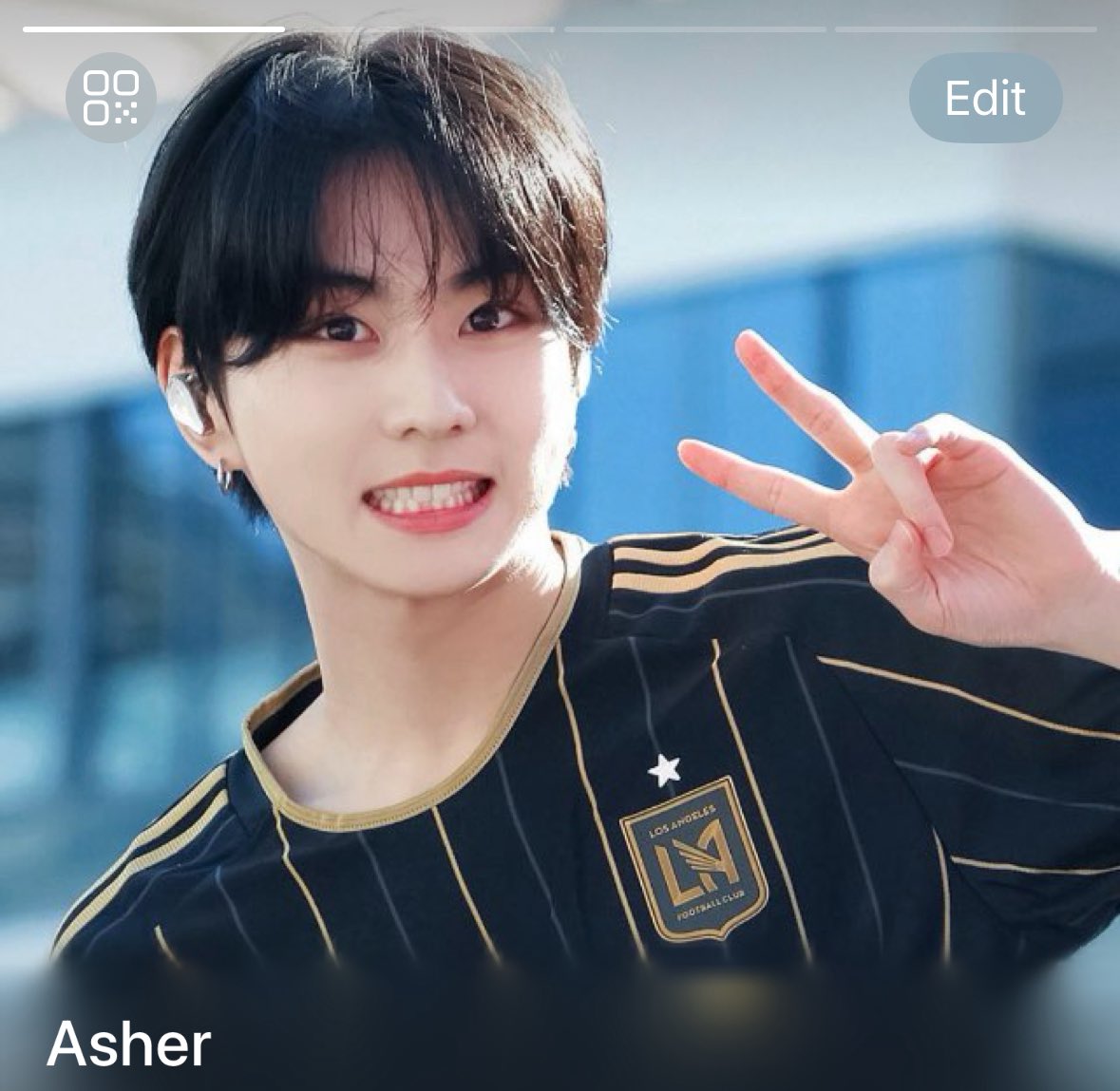 Asher tweet media