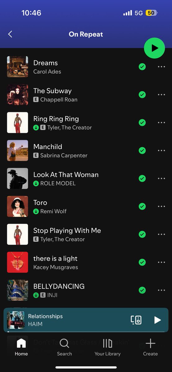 b_lyssss's tweet photo. me and my on repeat 🧚🏻‍♀️ https://t.co/fDrQwjkaE5