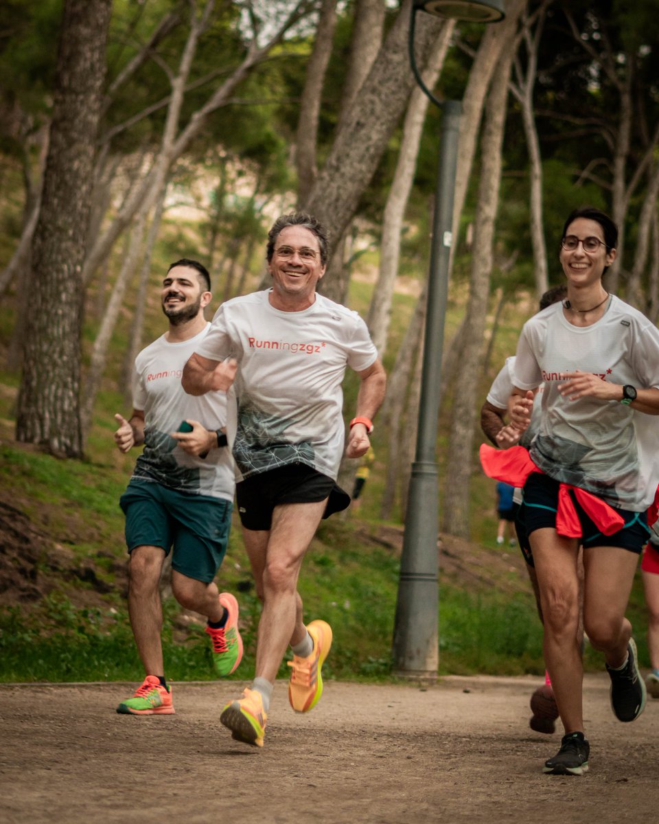 Running Zgz tweet media
