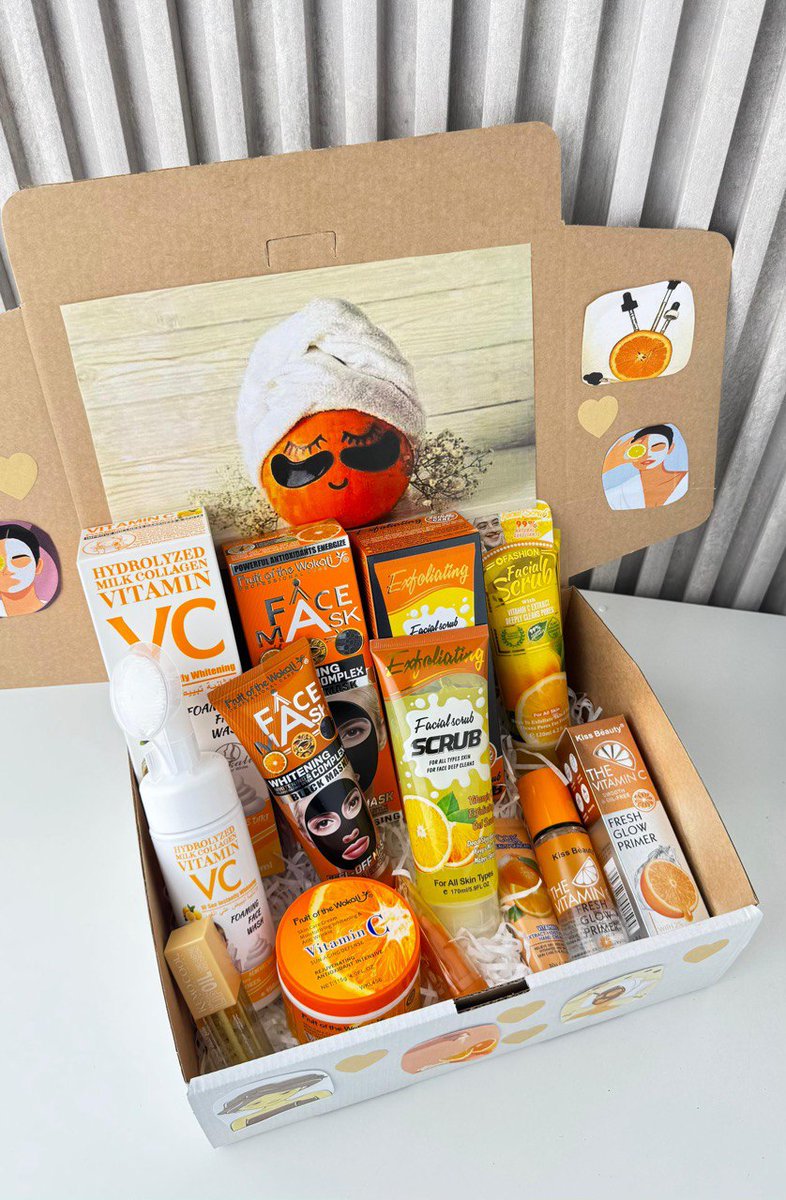 **سأبقى على وعدي سـأحبگ دائما⏳* 
مكونات البوكس 🫶🏻  
🤍مقشر فيتامين سي 
🤍غسول فيتامين سي 
🤍ماسك الفحم فيتامين سي 
🤍غسول فوم فيتامين سي 
🤍جلوس مرطب الشفاه 
🤍كريم مرطب فيتامين سي 
🤍روج مرطب فيتامين سي 
🤍كريم الايدين مرطب 
🤍برايمر فيتامين سي