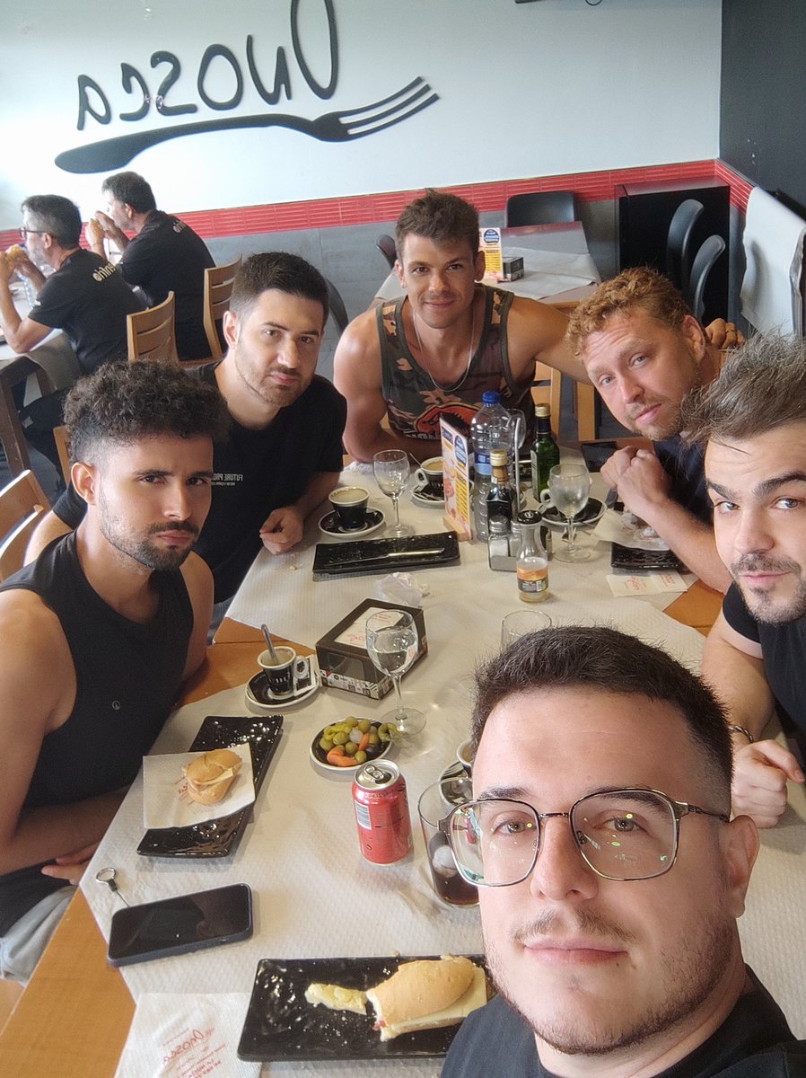 Pillando fuerzas para hoy hacer el mejor stream de la historia de wow españita.

Os esperamos 🫡