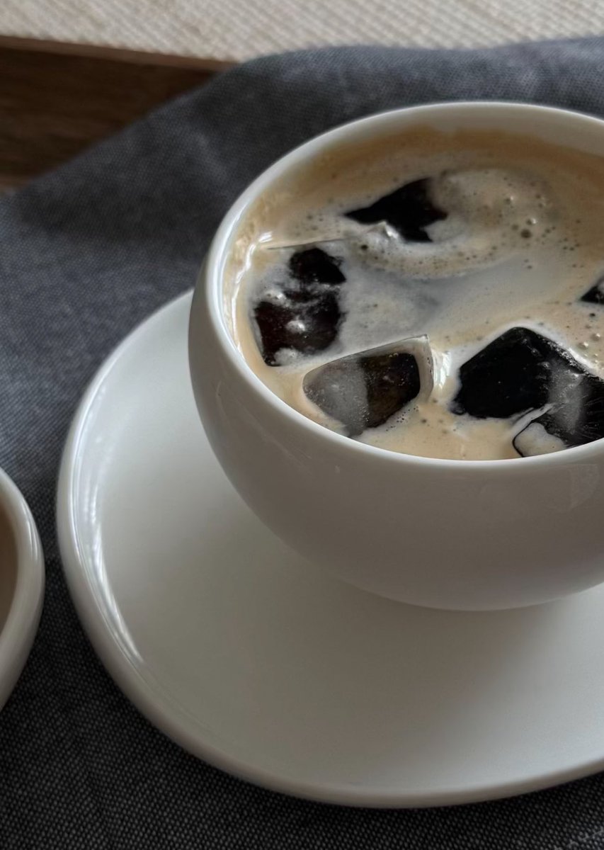 الأنسان الناقص دائمًا يكمل 
نفسه بأذية الناس

.