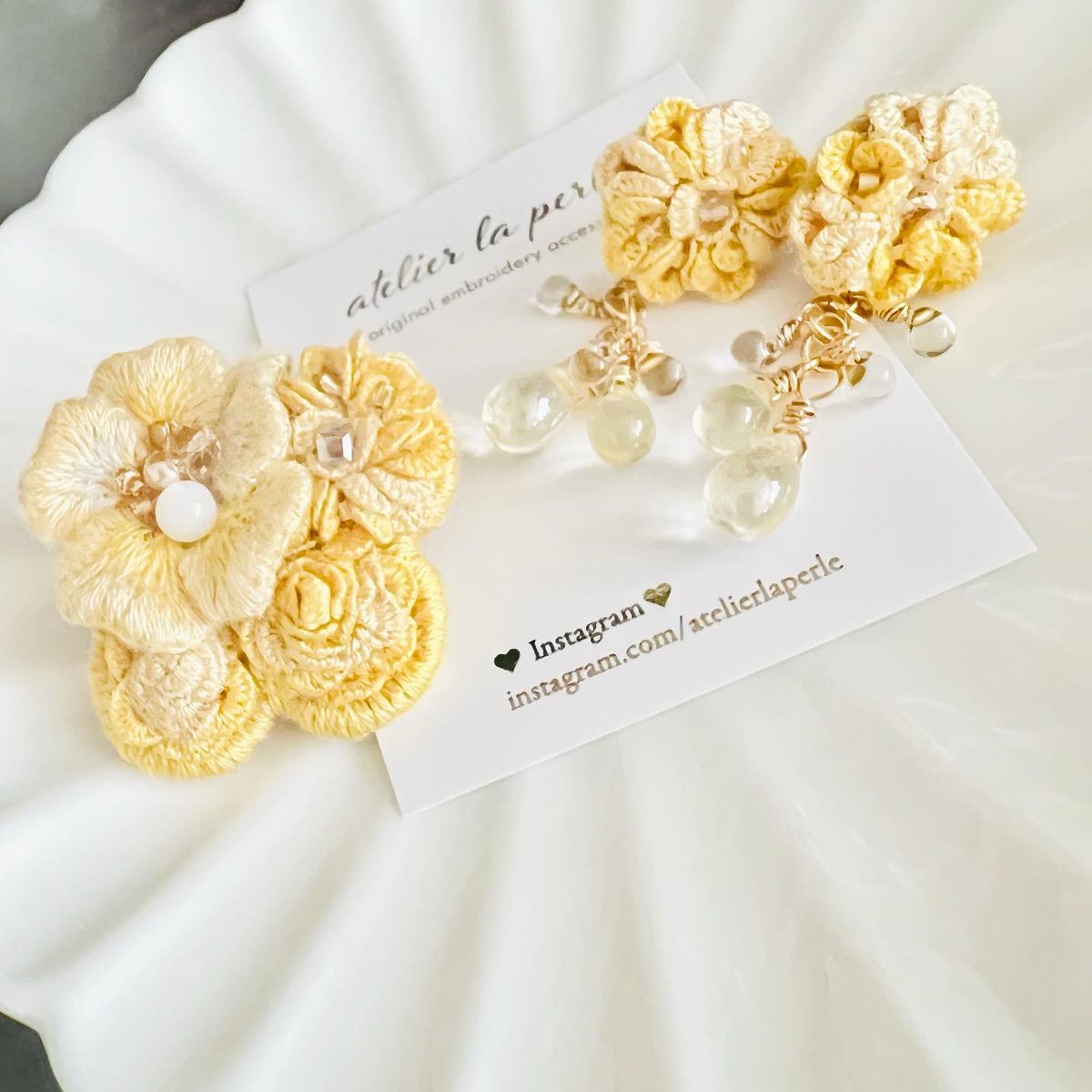 atelierlaperle's tweet photo. #過去作は何度でも蘇る 

立体刺繍のお花ブローチ可愛いですね(*ﾟ▽ﾟ*)🌼💐🍀 

https://t.co/gG3H2yZyvV @Creema_jp 
https://t.co/0ehvg7YETO 
https://t.co/RyIc4zIdf4 
https://t.co/kapx0qiFu2 
#刺繍アクセサリー #立体刺繍 #ビーズ刺繍 #花ブローチ #刺繍ヘアクリップ  #刺繍ピアス #刺繍 https://t.co/k3VRc5kUkM