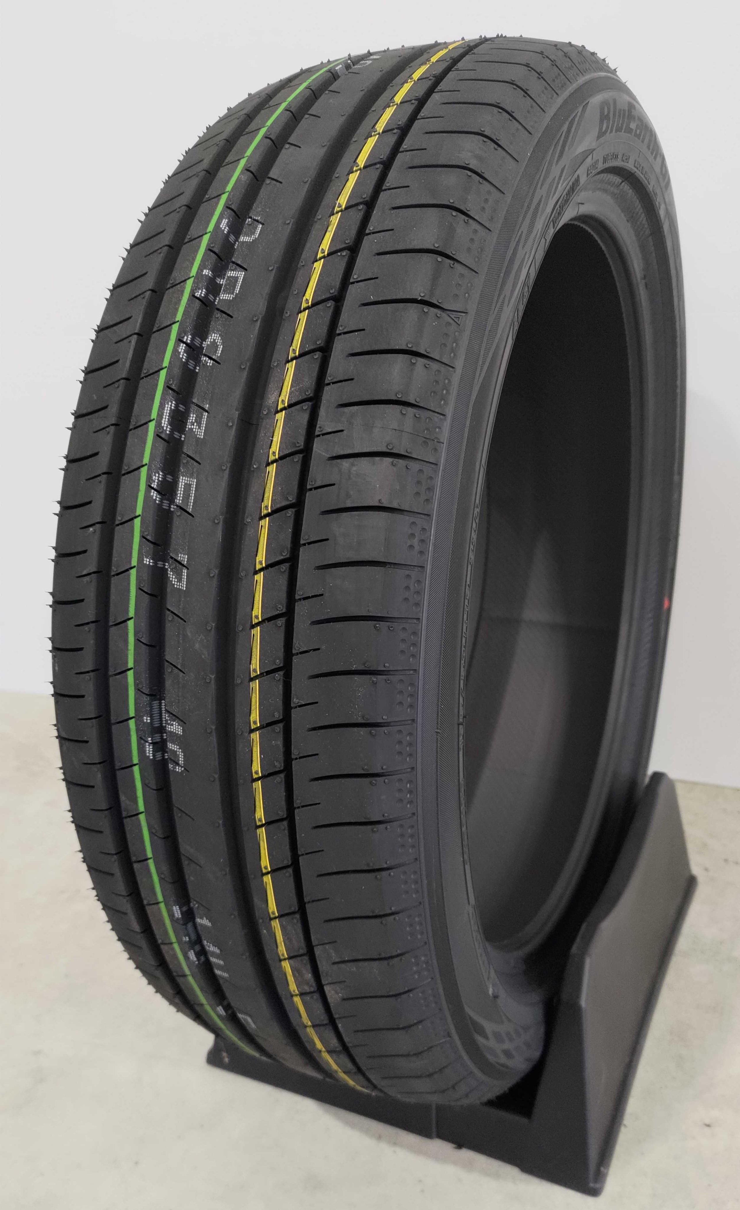 ヨコハマ　ブルーアースGT AE51 195/50R19 60プリウス純正タイヤ 楽天市場】195/50R19 新車装着タイヤ 2本 トヨタ プリウス(HEV