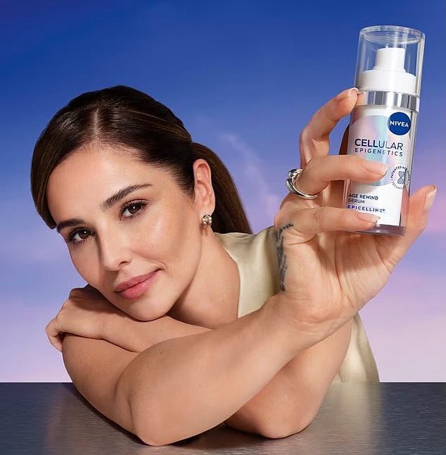 NEW || 📸 <a href="/CherylOfficial/">Cheryl</a> X @nivea_uk  😍🥺❤️ “I promise you, that after using this for just two weeks you’ll notice a difference in the integrity of your skin… I did!!”  #TimeToRewind