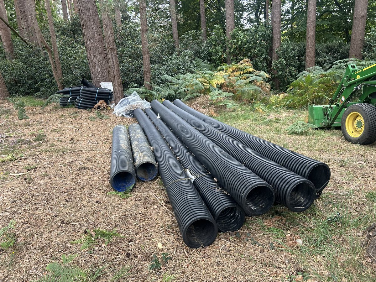 gregevansmg's tweet image. Another week another drainage project! @GolfShgc 10th hole upgrade keeping it playable in the winter #drainage #dry

#greenkeeping #greenkeeper #golf #golfcourse #agronomy #agronomylife #golfmaintenance