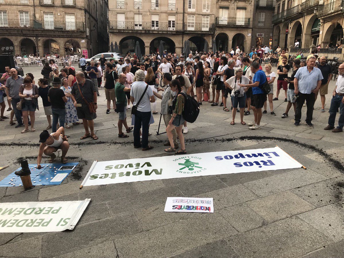 Opinión | 📝

Vaga de incendios en Galiza. Ourense clama «Lumes nunca Máis».

 📍 Versión en galego: poderpopular.info/2025/08/18/vag…

📍 En castellano: poderpopular.info/2025/08/18/ola…