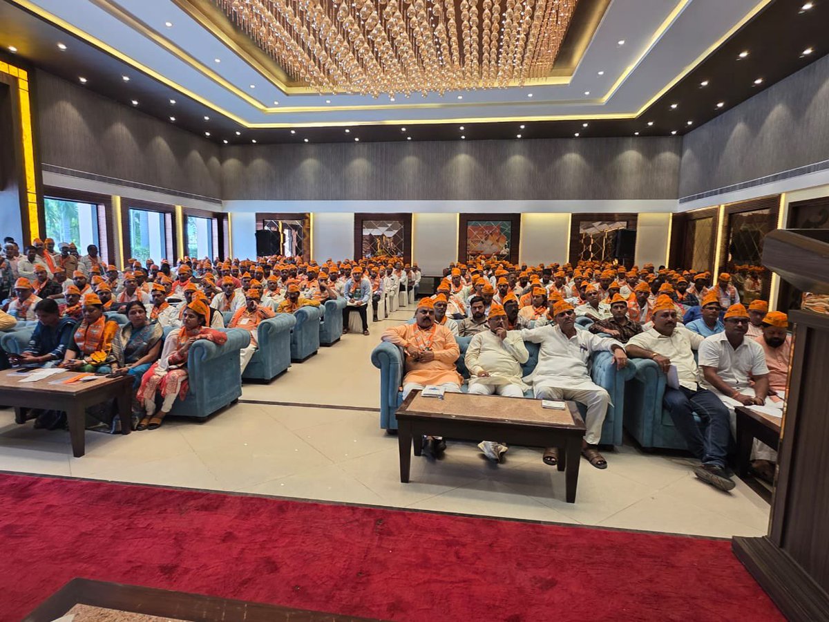 idharampalsingh's tweet image. आज उन्नाव जनपद में सभी मंडल अध्यक्ष एवं शक्तिकेंद्र संयोजकों की संगठनात्मक बैठक किया I