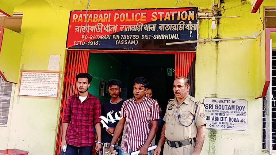 HinduPost (@hindupost) on Twitter photo Four Islamists arrested for the horrific gang-rape of a deaf & mute minor Hindu girl returning from a Janmashtami program in Assam’s Ratabari, Sribhumi district, reports <a href="/HinduVoice_in/">Hindu Voice</a>.
The silence from “liberal” voices is deafening.
Maybe <a href="/sardesairajdeep/">Rajdeep Sardesai</a> can explain again Four Islamists arrested for the horrific gang-rape of a deaf & mute minor Hindu girl returning from a Janmashtami program in Assam’s Ratabari, Sribhumi district, reports <a href="/HinduVoice_in/">Hindu Voice</a>.
The silence from “liberal” voices is deafening.
Maybe <a href="/sardesairajdeep/">Rajdeep Sardesai</a> can explain again