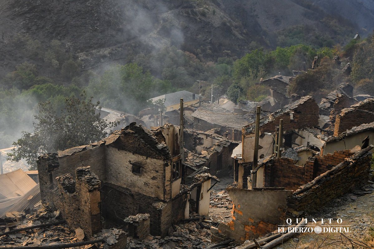 Quinito🖤 tweet media