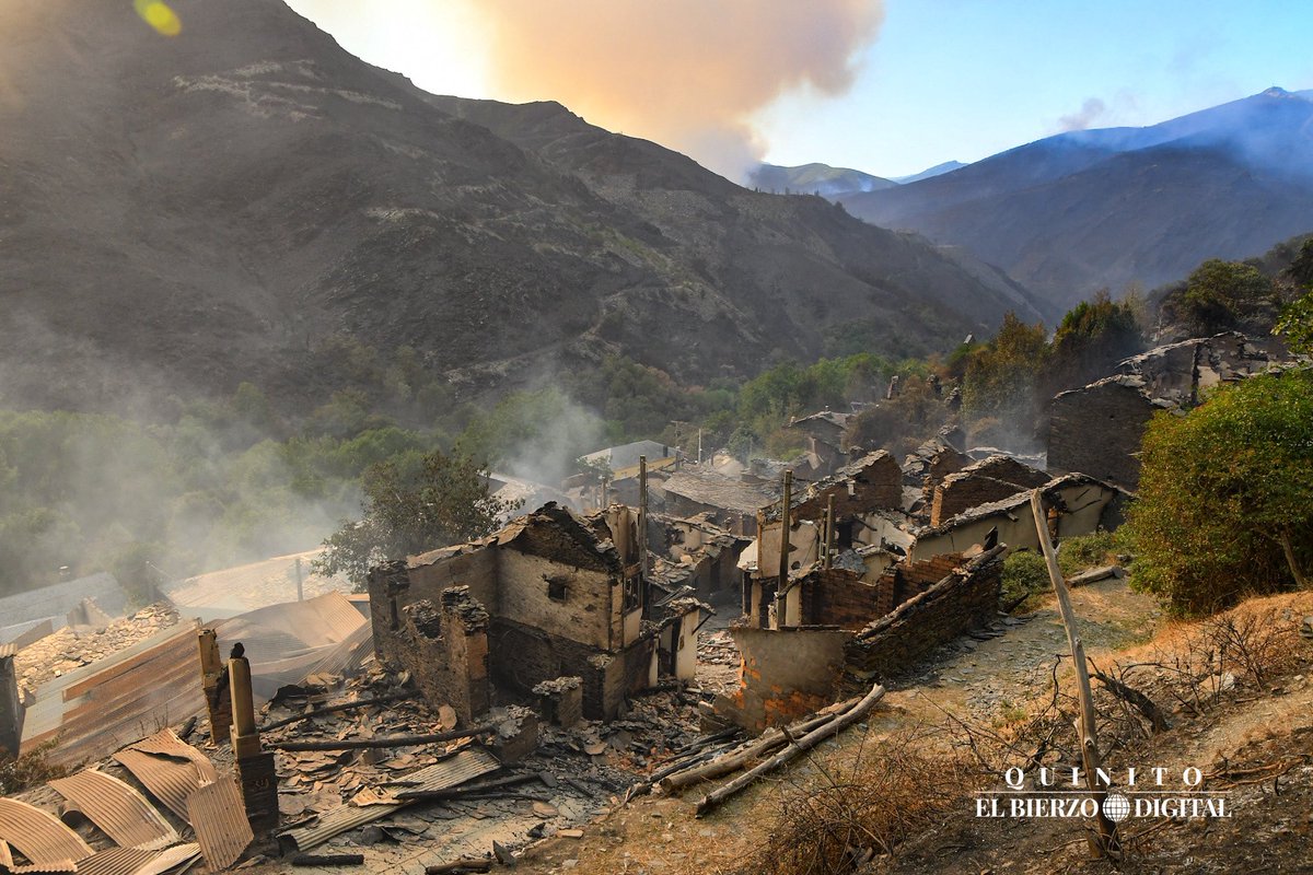 No hay palabras para tanto DOLOR🖤🔥
El pueblo de Lusio ( Oencia) 
.
.

#Incendios #IncendiosForestalesEspana #Bierzo #ElBierzo #Oencia #BomberosForestales #fuego #quinitofotografia #elbierzodigital