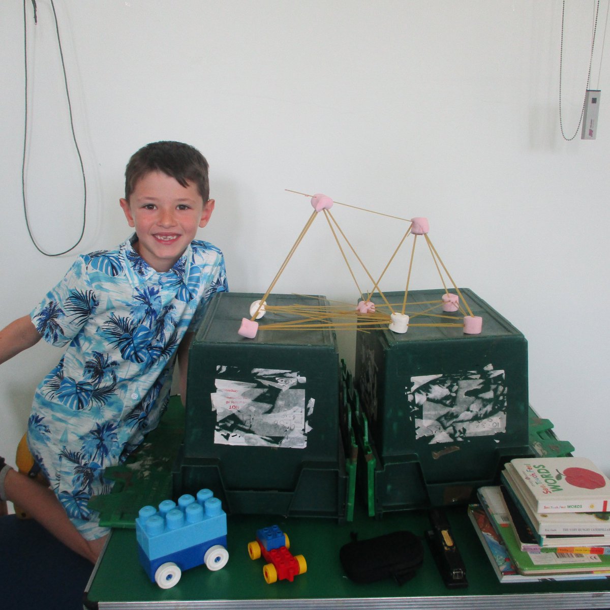 LancsLibraries's tweet image. We had a great time making pasta bridges this Saturday at #RawtenstallLibrary for our Summer Reading Challenge. We even tested how much weight the bridges could hold!
Join us for our next #LancsReadingHeroes event, next Saturday at 10 am!