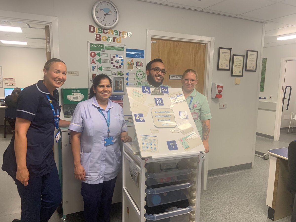 🗣️ACCESSIBLE INFORMATION STANDARDS! 
Amazing engagement from our first day roadshowing AIS yesterday, look out for us in your clinical area for the rest of this week ♿
#NotEveryDisabilityIsVisable
