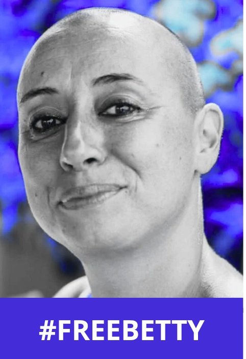 LaLouveInMe's tweet image. 10 jours que Betty Lachgar, militante féministe et défenseure des droits humains, est emprisonnée pour avoir exercé pacifiquement son droit à la liberté d’expression. Sa libération est une nécessité pour protéger nos droits fondamentaux. #FreeBetty #LibertéDExpression&quot;