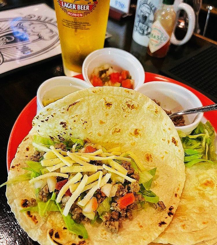 今日から
限定AJITOオリジナル〝タコス“
始めます🌮
タコス＆ビールで猛暑乗り切りましょー🍺
そして今宵も皆様のお越しお待ちしております😊
#standbarajito #スタンドバーアジト #タコス #本八幡 #市川市 #喫煙が出来る店 #キリンラガー生