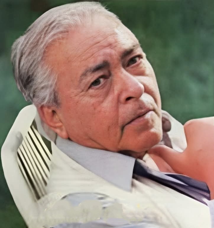 تم میرے لیے اتنے پریشان سے کیوں ہو
میں ڈوب بھی جاتا تو کہیں اور ابھرتا

منیر نیازی