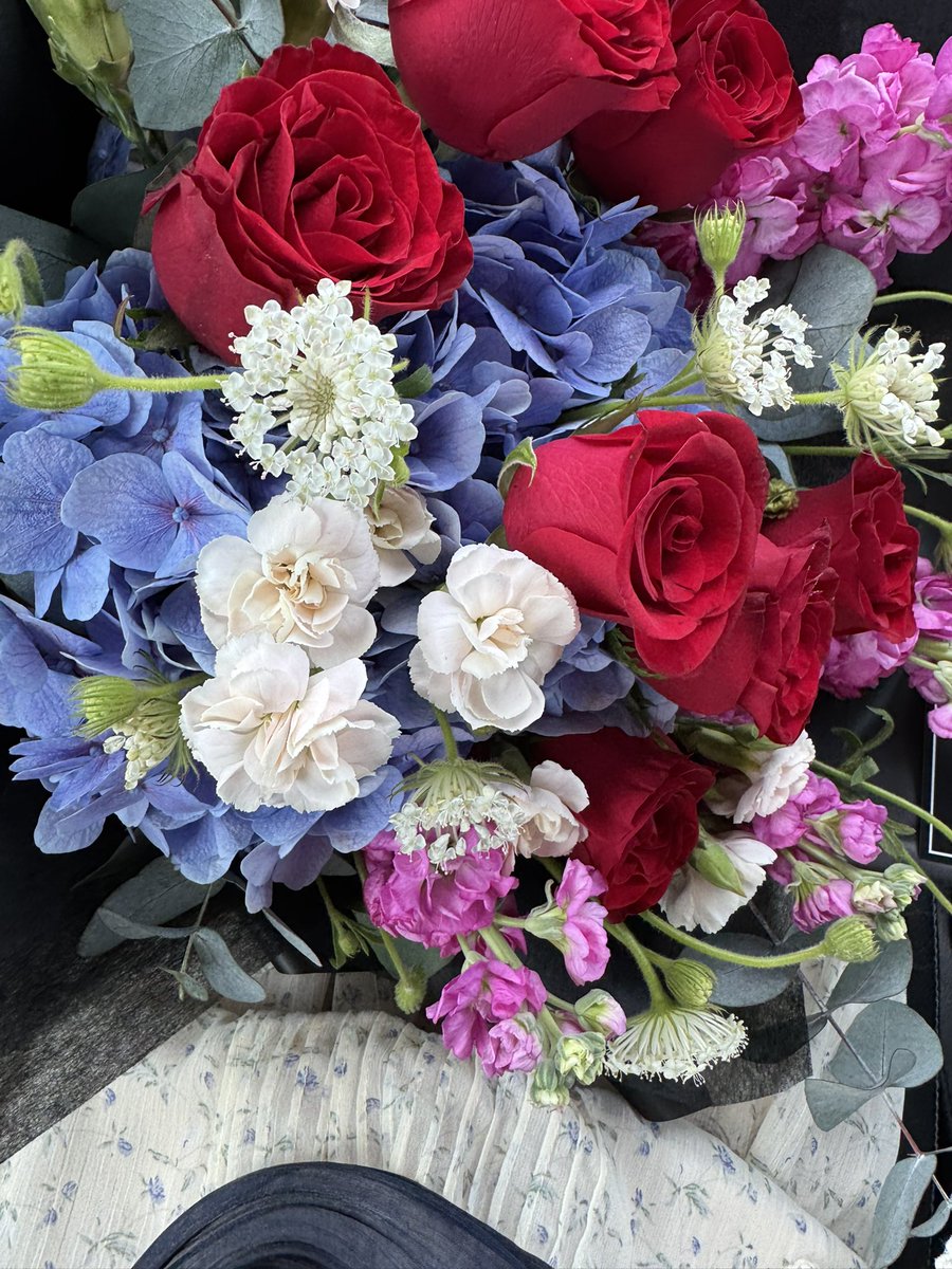 _halwi's tweet photo. 💐 https://t.co/sNxYXRYths