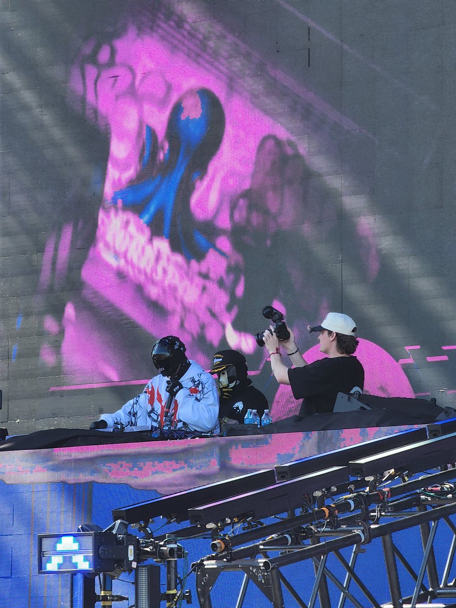Toad_Fur's tweet photo. @7dubz_ @excisionpresent @BassCanyon @pykedubz https://t.co/w8Kgo3rfU4