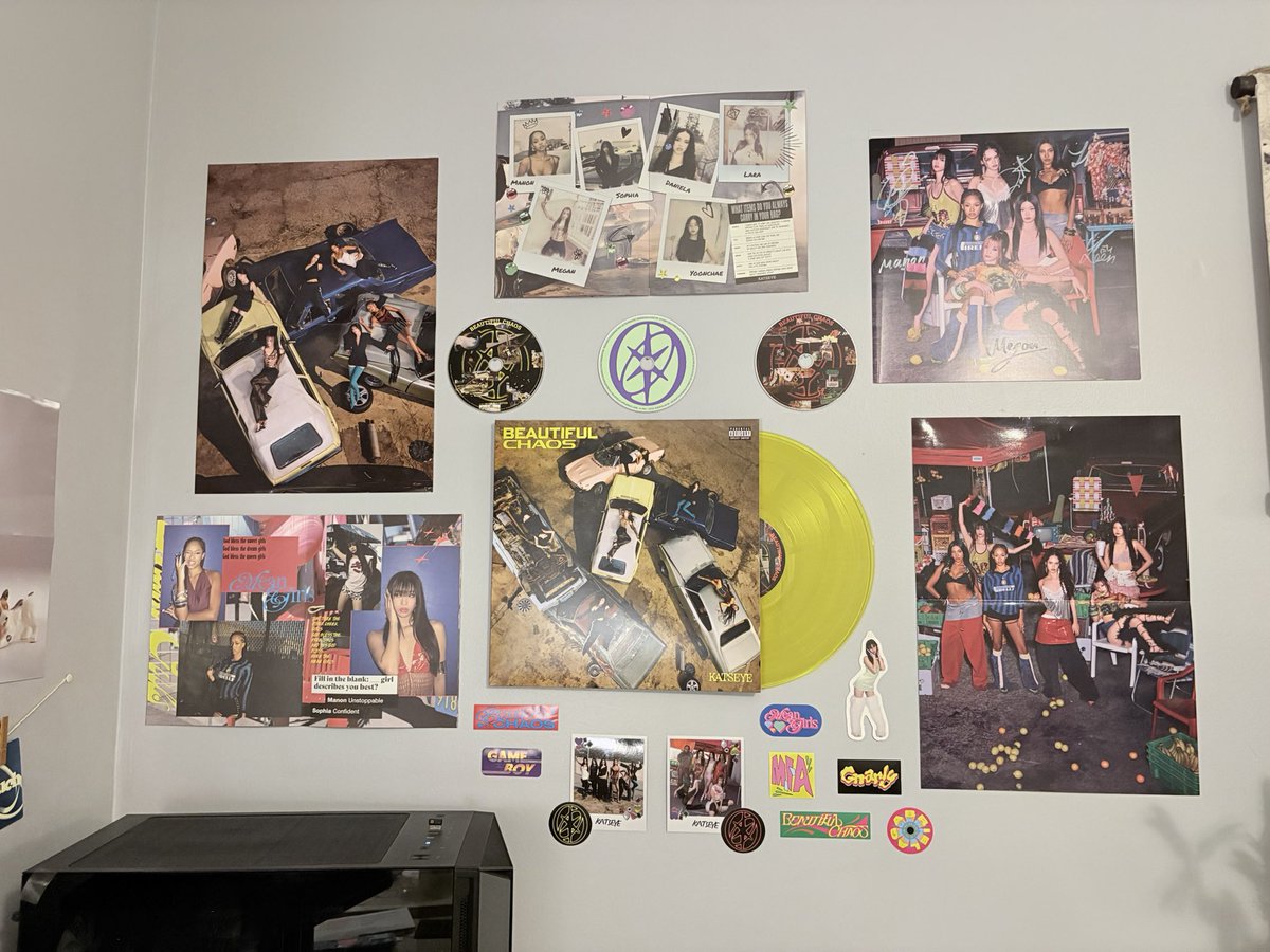 Seeing oomfs finish their katseye wall inspired me to work on mine 😭 my lolla bandana will be going in that big gap on the left I just haven’t ironed it yet 🤠