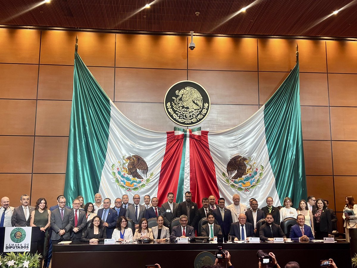 Viridiana Leon tweet media