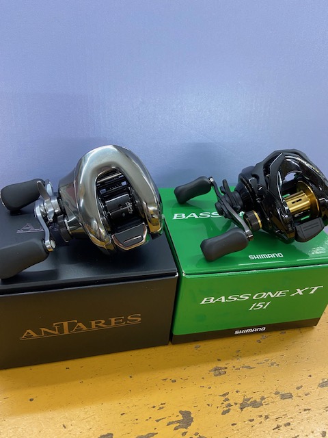 買取り情報】 シマノ 25アンタレス 101HG シマノ 17バスワンXT 151