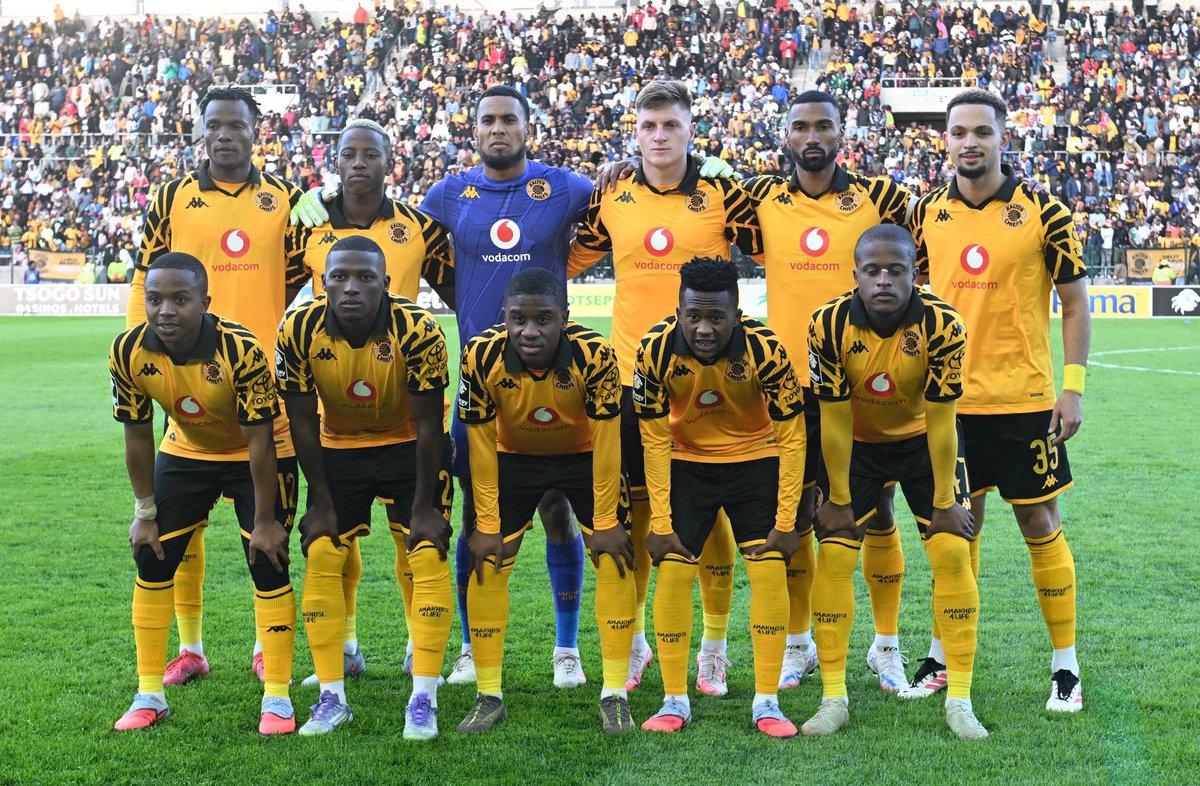 AkanimiltonM's tweet photo. Avuxeni maxaka, the biggest team in the country, @KaizerChiefs, plays football today! ✌️🥰🔥 https://t.co/05s6LvzNQo