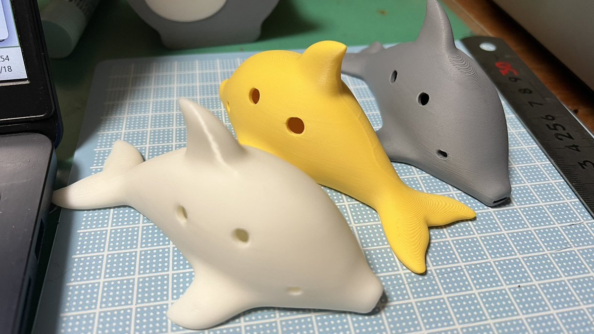 kt2crz's tweet photo. 家に来てからほぼフル稼働してた3Dプリンター
壁掛け収納が一段落でようやくお休み
モノが壁にあると見やすくて机もスッキリして一石二鳥でありがたい
まだスペースはあるので試行錯誤して便利にしていきたいなあ

#3Dプリンター #MultiBoard #琵琶湖周航の歌 #オカリナ https://t.co/lHCsxjwhuu