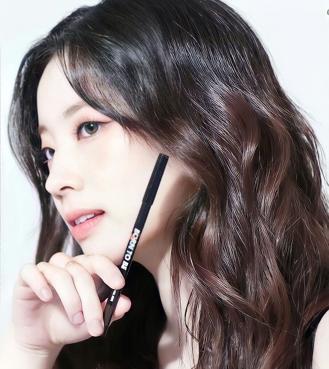 kimdahyunfiles's tweet photo. https://t.co/mFAvI96d2k