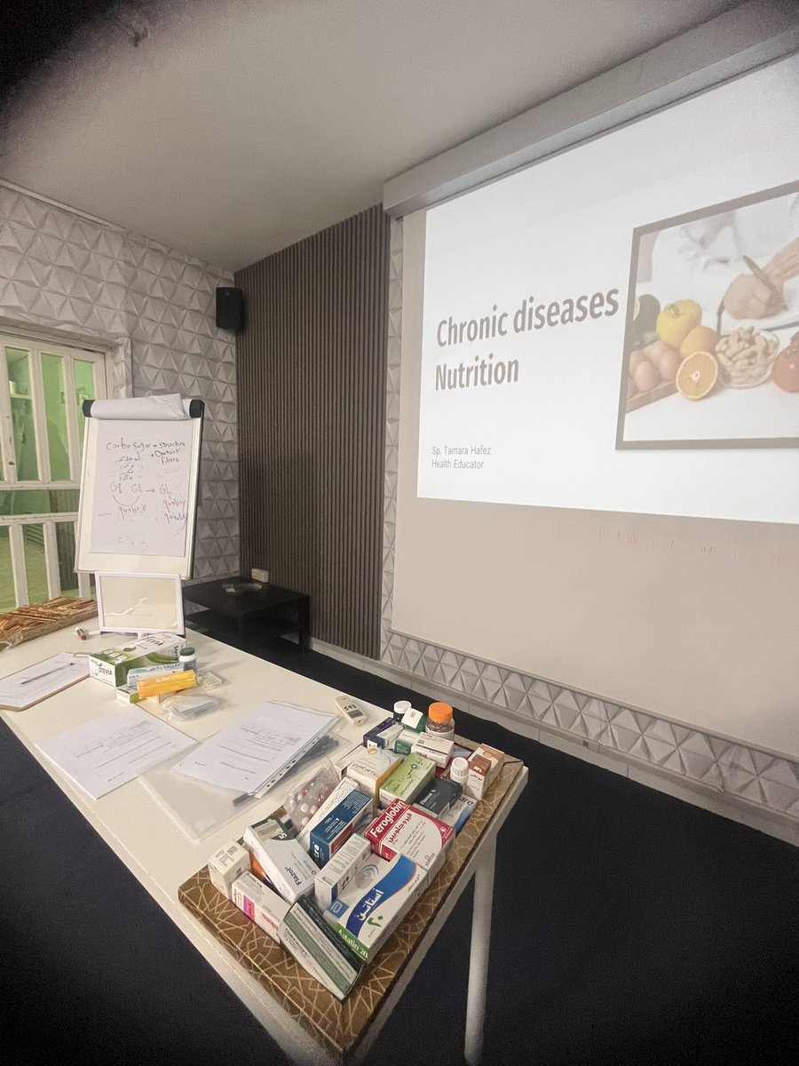 سُعدت بتدريب المتدربين في إدارة التدريب بالرعاية الصحية الأولية – تجمع مكة الصحي، وذلك من خلال تقديم محاضرتين حول تغذية مرضى الأمراض المزمنة وطب الشيخوخة في مراكز الرعاية الصحية الأولية.

اسعدني تفاعلهم المثمر، وأفكارهم الواعدة، ورغبتهم الجادة في التعلم والتميز.